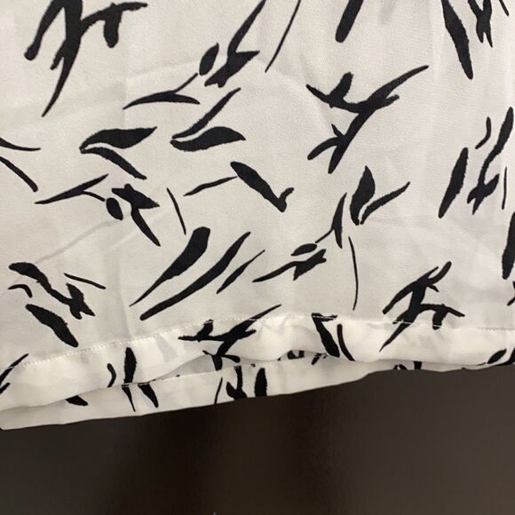 New Size Large Top - Picture 5 of 5